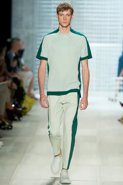Look 13